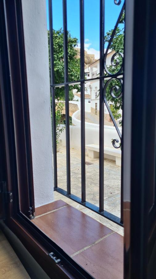 Apartamento Puente Triana Setenil De Las Bodegas Eksteriør billede